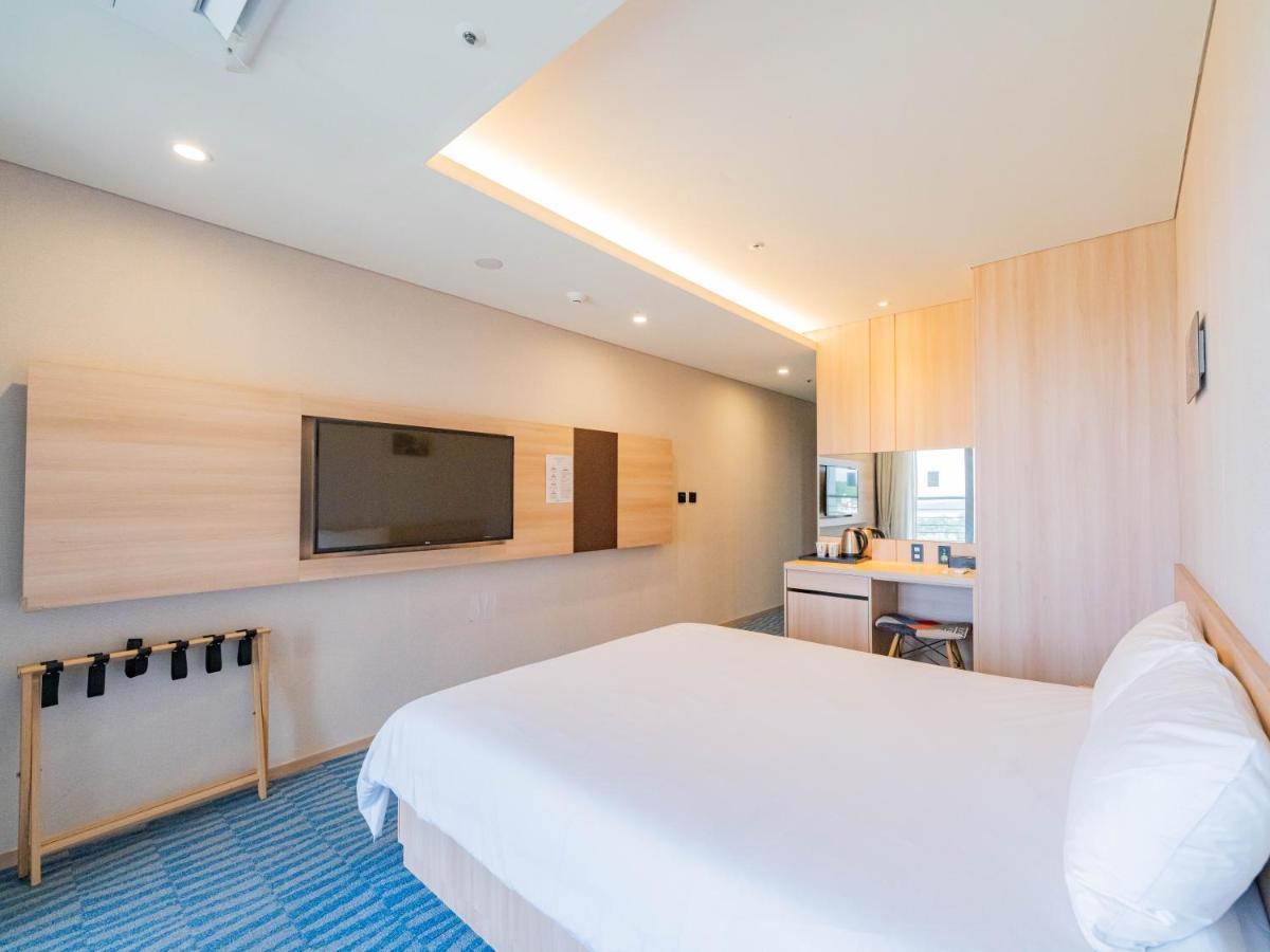 Hotel Bridge Σεογκουίπο Εξωτερικό φωτογραφία
