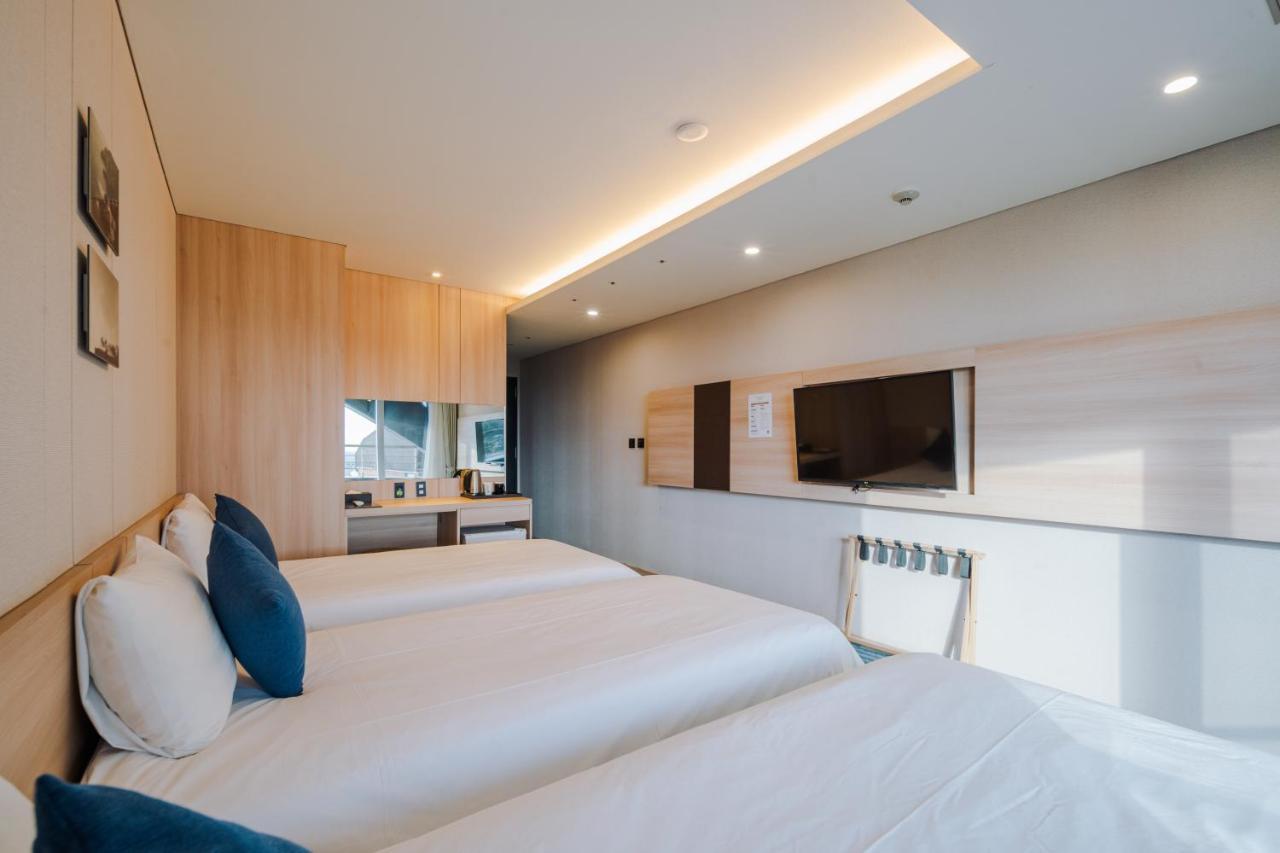 Hotel Bridge Σεογκουίπο Εξωτερικό φωτογραφία