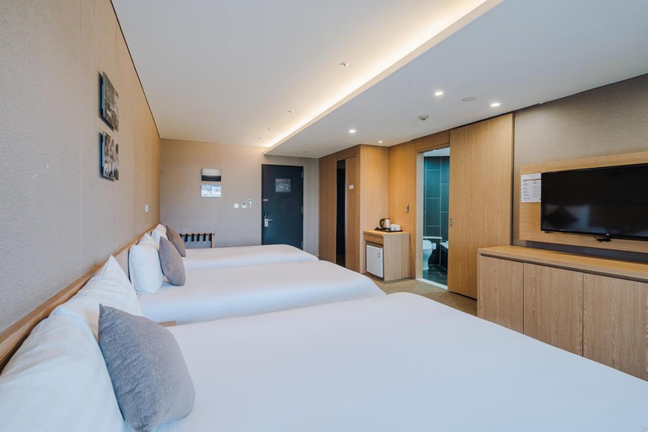 Hotel Bridge Σεογκουίπο Εξωτερικό φωτογραφία