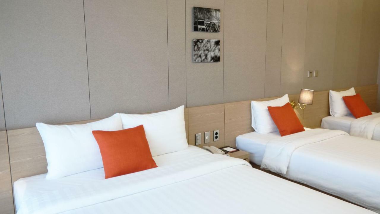 Hotel Bridge Σεογκουίπο Εξωτερικό φωτογραφία